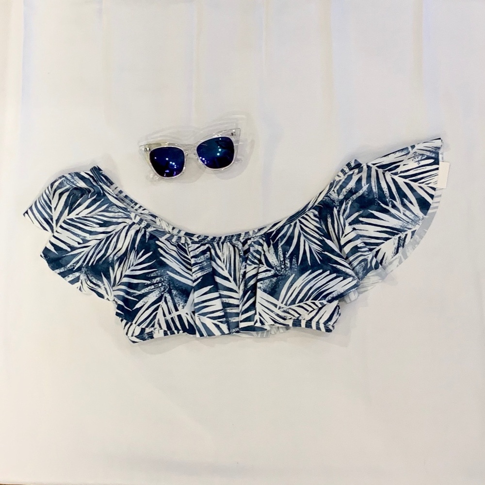 NWT Splendid off shoulder bikini swim top